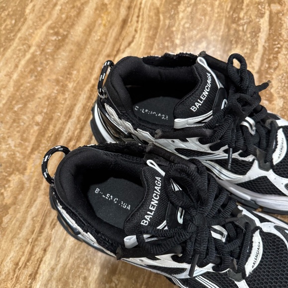 Balenciaga runner Sneakers - Picture 5 of 7